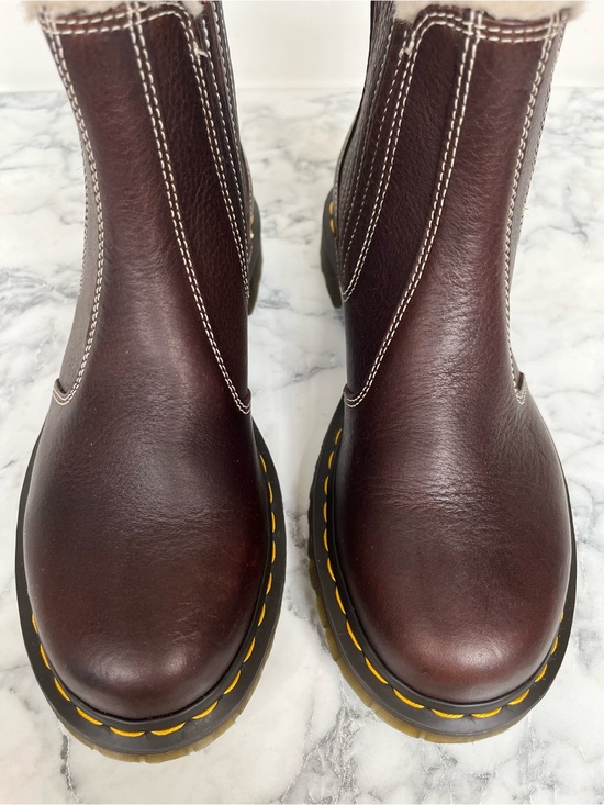 Dr.Martens Leonore II Grizzly Boots In Dark Brown Leather Sherpa Lined Women’s 9